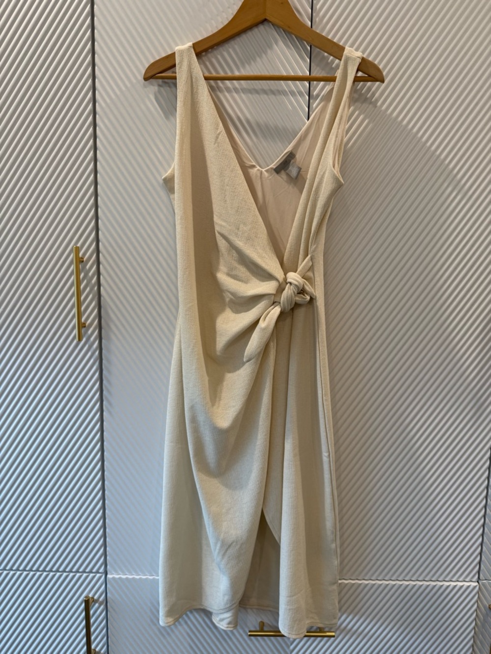 H&M Sleeveless Cream Knot-Front Women’s Dress